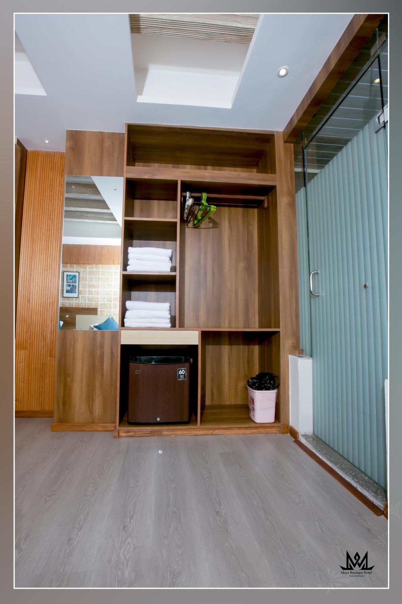 Hotel Maya Boutique & Apartment カトマンズ エクステリア 写真