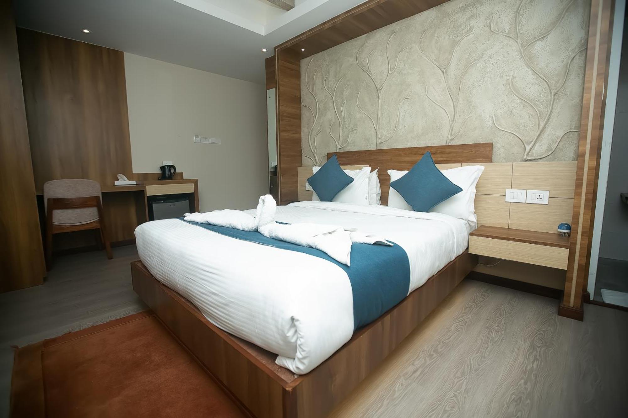 Hotel Maya Boutique & Apartment カトマンズ エクステリア 写真
