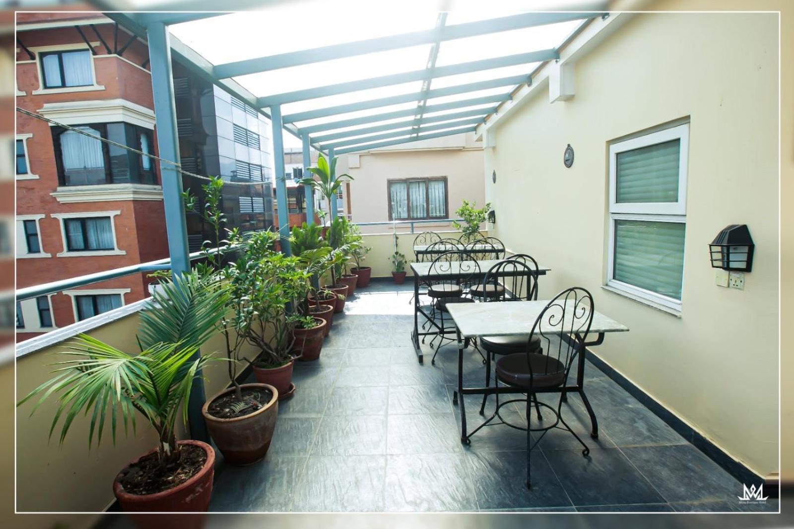 Hotel Maya Boutique & Apartment カトマンズ エクステリア 写真