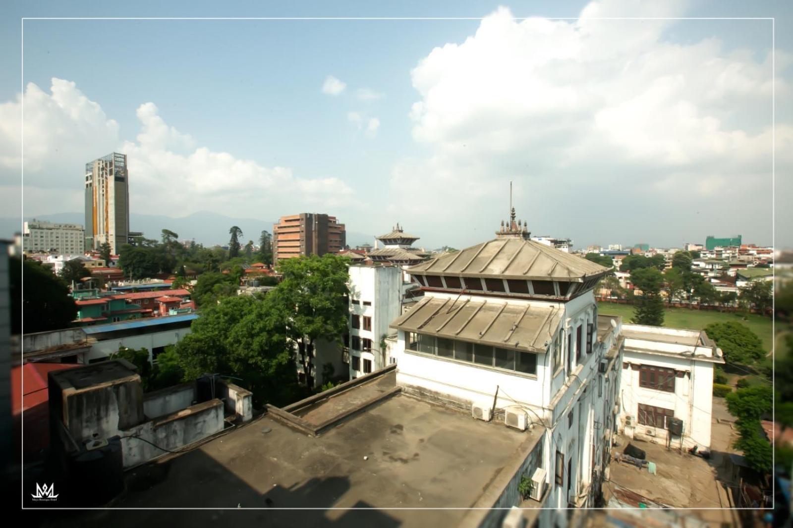 Hotel Maya Boutique & Apartment カトマンズ エクステリア 写真